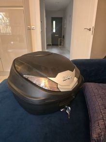 Givi 36L Top Box