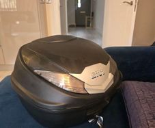 Givi 36L Top Box