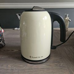 Russell Hobbs Cream steel Kettle