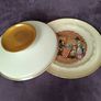 Porcelain collectible plate with historical plot Betsy Rose with gold inlaid lid Image 3