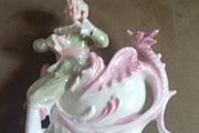 Vin.tage Porcelain Piece