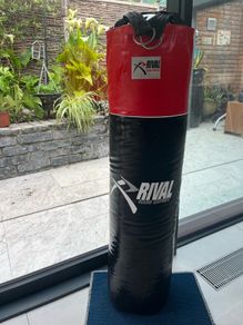 Boxing equipment punch bag