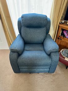 Parkerknoll Boston Electric Recliner Chair Fabric Navy
