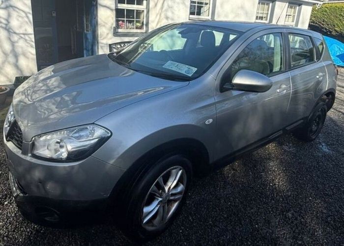 2012 Nissan Qashqai- 1200 and/or resonable offers