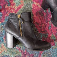 Aldo Black Ankle Boots UK6