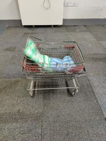 4 shopping trolleys