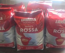 Coffee beans lavazza qualita Rossa