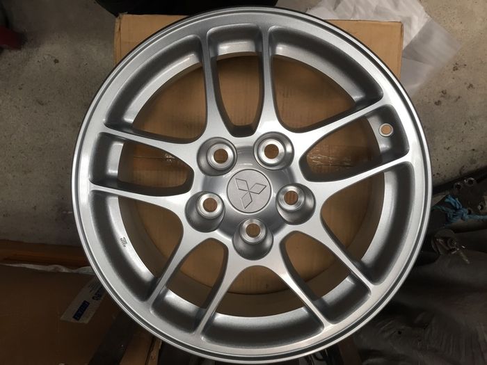 Mitsubishi Alloy Wheels