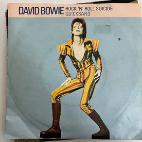 vinyl 7" single. David Bowie. Rock and roll suicide / Quicksand