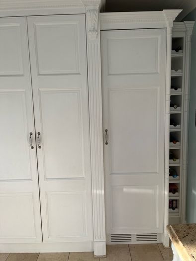 Solid wood in frame kitchen