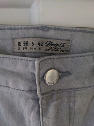 Ladies jeggings