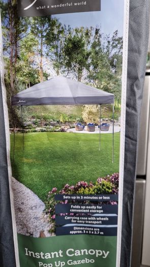 Pop up gazebo