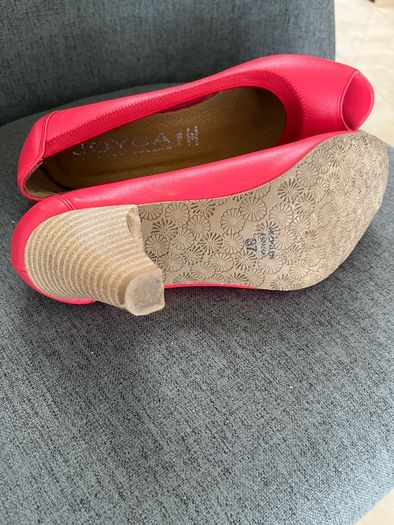 Ladies red  shoes medium heels As New