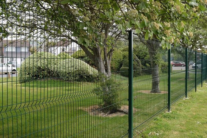 Industrial V Mesh Fencing / Twin Wire Fencing / Do