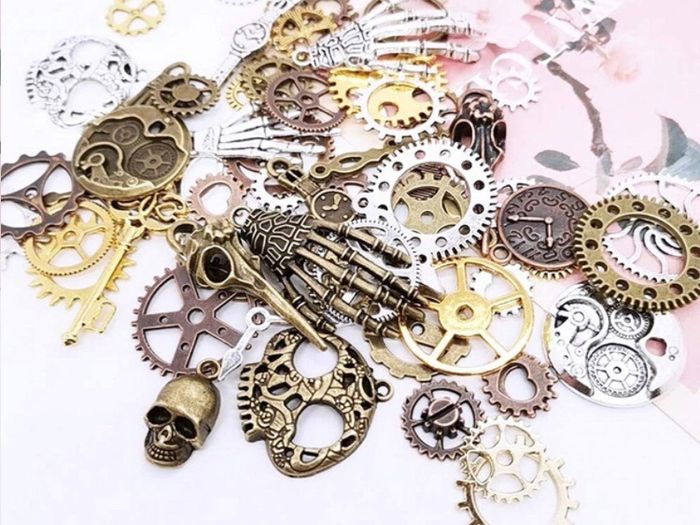 80PCS Assorted Antique Steampunk Gears Vintage Skeleton Charms Pendant Mixed for Necklace Bracelet Jewelry Making Accessory