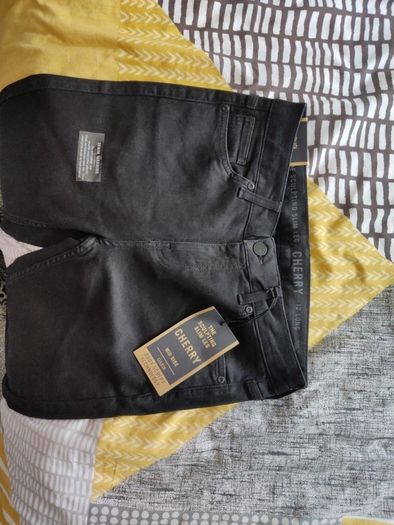 Oasis Jeans Cherry Size 12