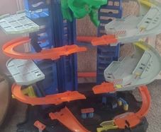 hot wheels garage