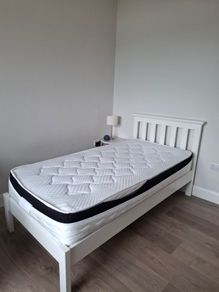 Single bed for sale