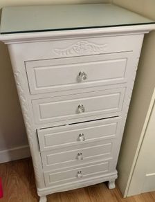 Set of Drawers