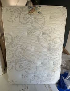 Double bed mattress