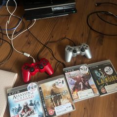 PlayStation 3 (Fat Console) Bundle 600GB HDD, 2 Controllers, 4 Games