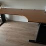 L-shaped office desk Image 4