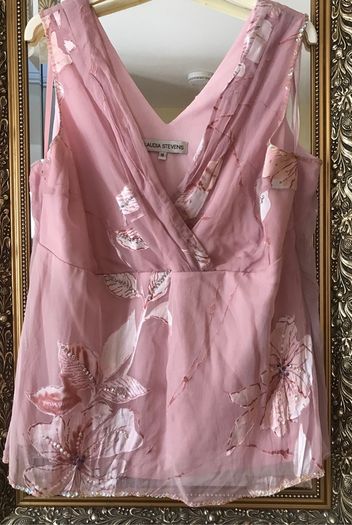 Designer Claudia Stevens Top Size 16 beautiful on