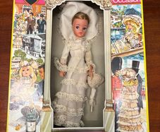 Very Rare Sindy Royal Occasions doll 1977 in original box