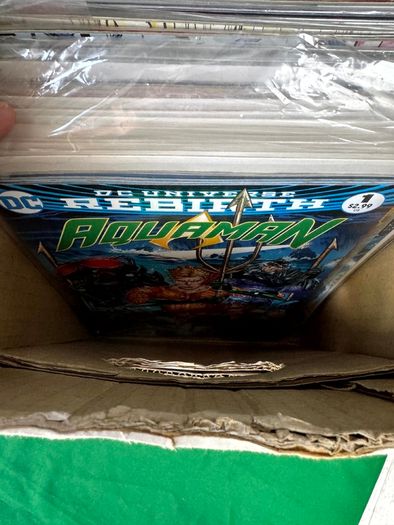 Marvel, DC & Indie Medium Comic Box w 180 comics for Sale