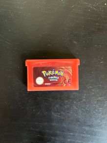 Pokemon Fire Red - Nintendo Gameboy