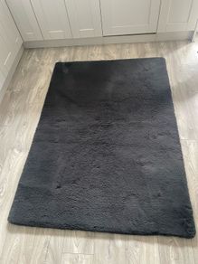 fluffy rug