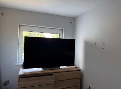 65 inch LG