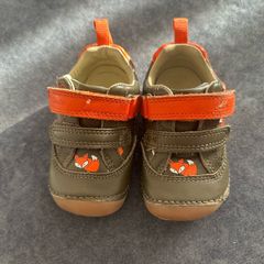 Clark's baby shoes (size 19)