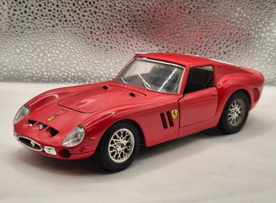 Ferrari 250 GTO 1962 Burago 1:24 Scale Model Car Made in Italy