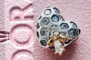 Pandora Bridgerton Honeycomb &amp; Bee Heart Charm Brand New