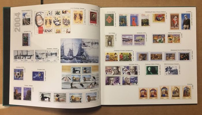 2004 Ireland The Irish Stamp Hardback Year Book with all Commemorative stamps issued in 2004