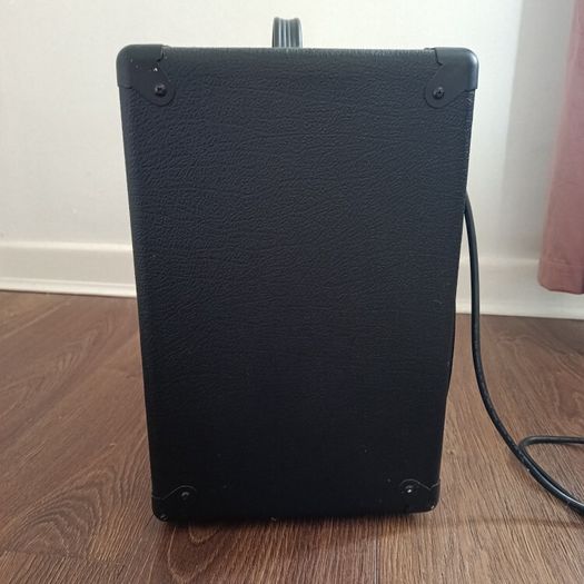 Marshall MB15 Bass Amp