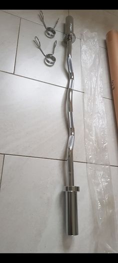 2xbrand new olympic weight lifting bars