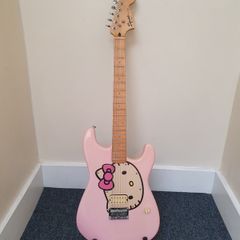 Squier Hello Kitty Stratocaster 2007 - Pink