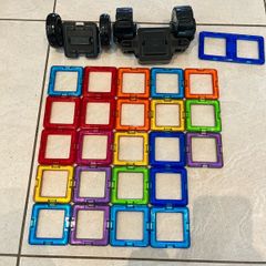 Magformers 2 sets combined. 45 pieces in total , excellent condition.