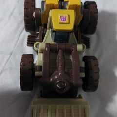 Transformer / toy / combiner