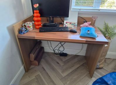 desk