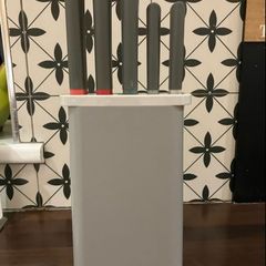 Joseph Joseph knife block