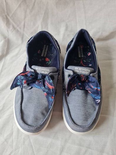 skechers slip ons Goga mat Size 7 eu 40 in excellent condition