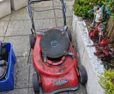 Rover  Pro Cut 50 self propelled mulch n catch petrol lawn mower for sale. No engine compression so currently not working
