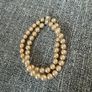 Pearl necklace and bracelet Image 2