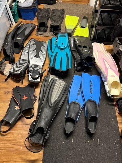 scuba diving fins