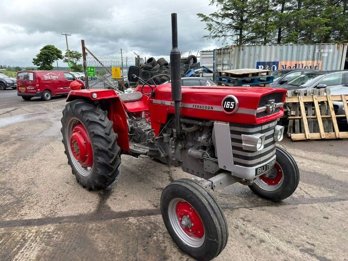 1970 Massey Ferguson 165