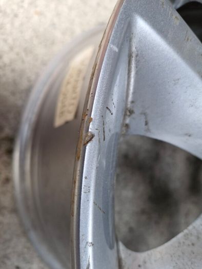 Kia Sorrento 2014-2018 17 inch alloy wheel