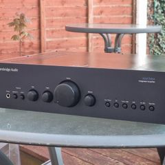 Cambridge Audio azur540a amplifier